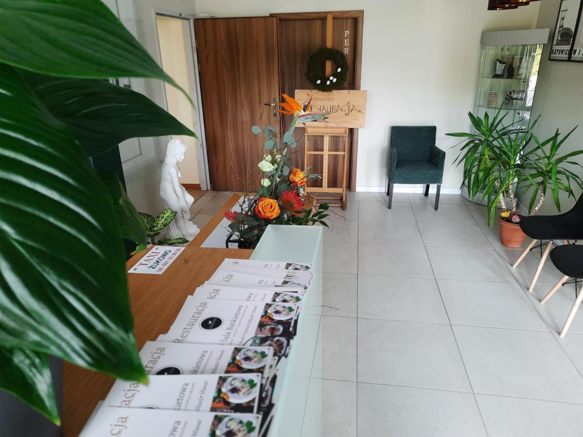 Czarny Kos Hotel Borkowo  Zewnętrze zdjęcie