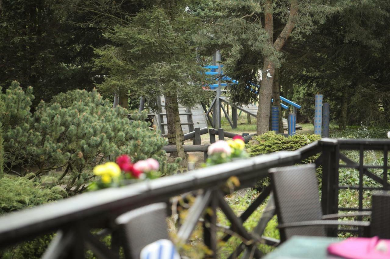 Czarny Kos Hotel Borkowo  Zewnętrze zdjęcie