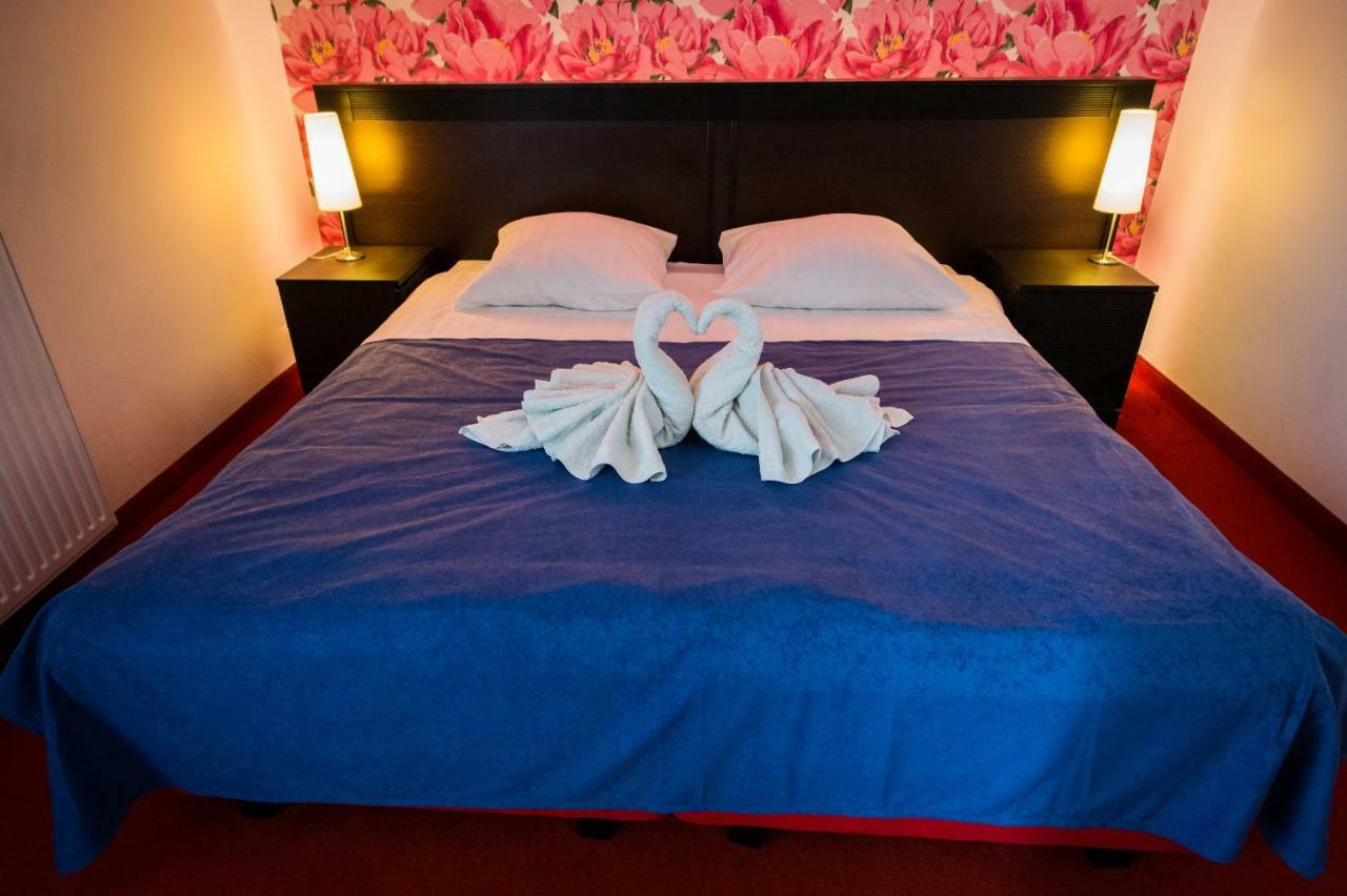 Czarny Kos Hotel Borkowo  Zewnętrze zdjęcie