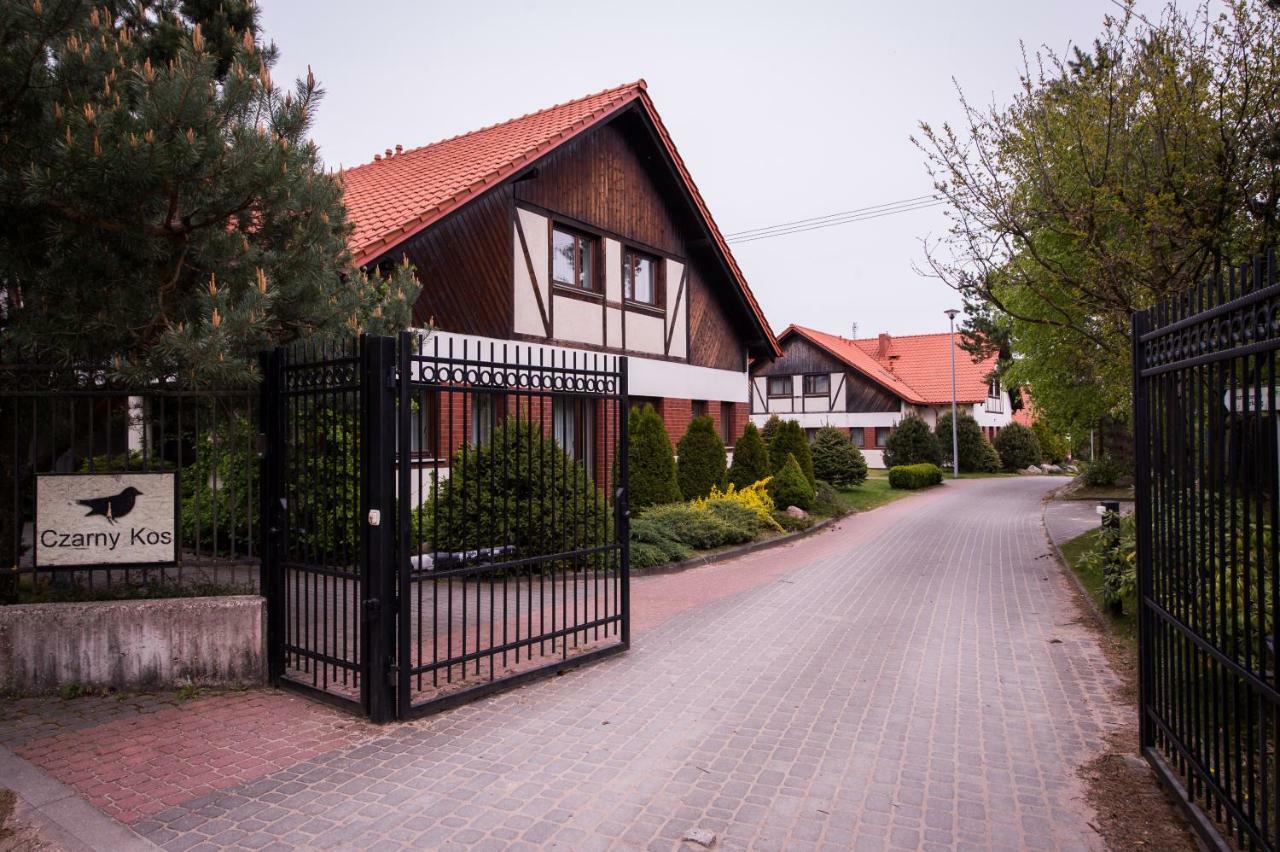 Czarny Kos Hotel Borkowo  Zewnętrze zdjęcie